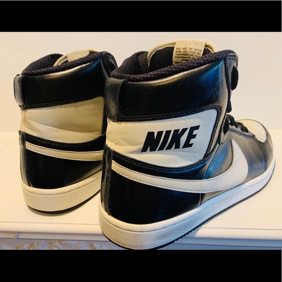 🏀🔥Nike Hi-Top🔥🏀 - Picture 5 of 9